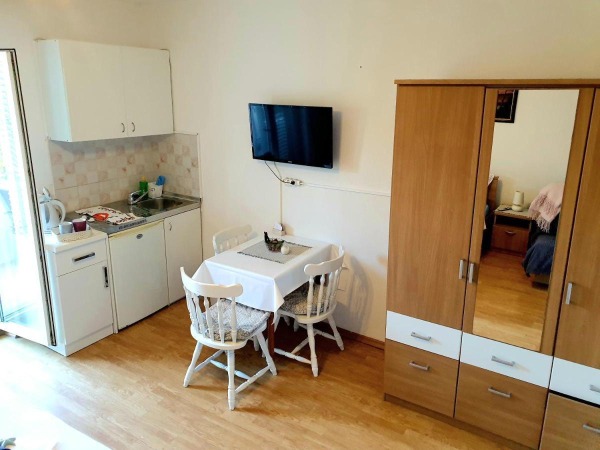 Vila Damir Gradac  Luaran gambar