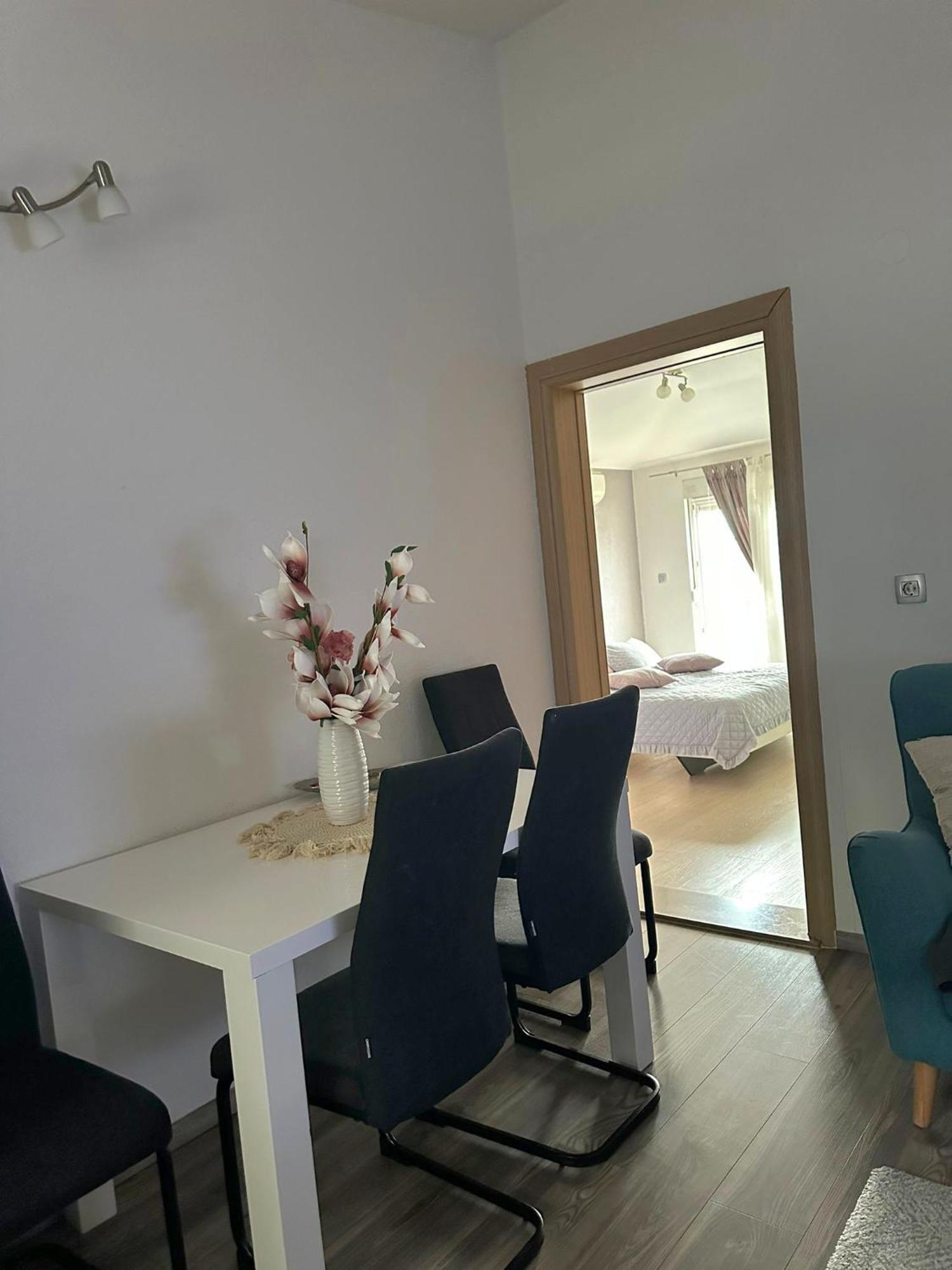 Vila Damir Gradac  Luaran gambar